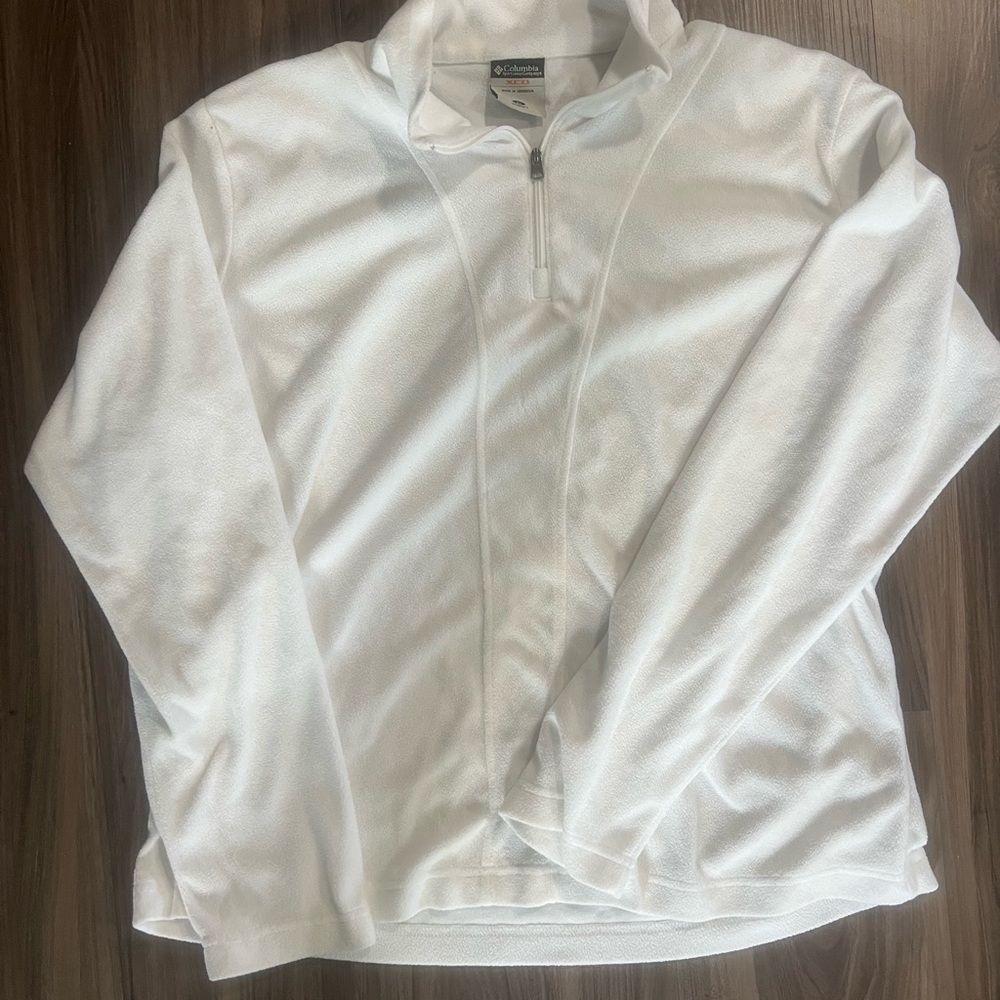 Columbia White Fleece Pullover with Black Label Detail - Picture 1 of 2